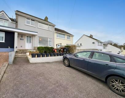 Boscundle Avenue, Falmouth, TR11 16