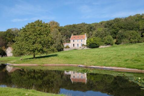 7 bed detached - Ruddymead, Clevedon, BS21 20