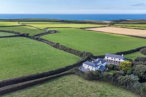 4 bed detached - Higher Clovelly 26