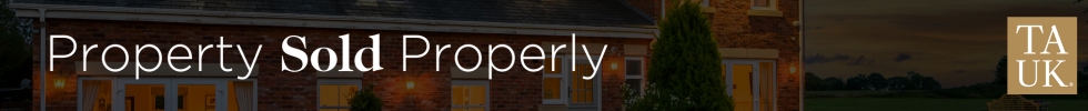 4 bed detached - Blackberry Road, Frome, BA11