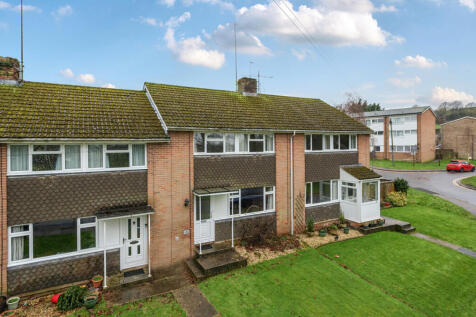 4 bed detached - Park View, Crewkerne, Somerset, TA18 22
