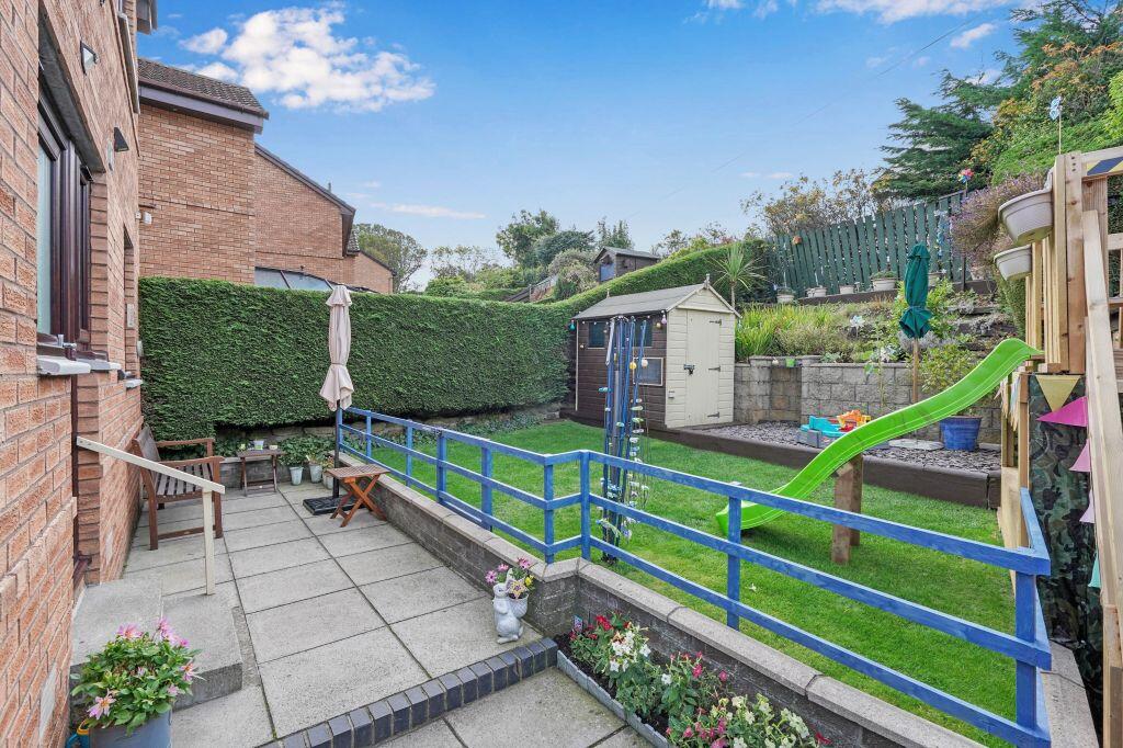 32 The Gallolee, Colinton, Edinburgh, EH13 9QL 3