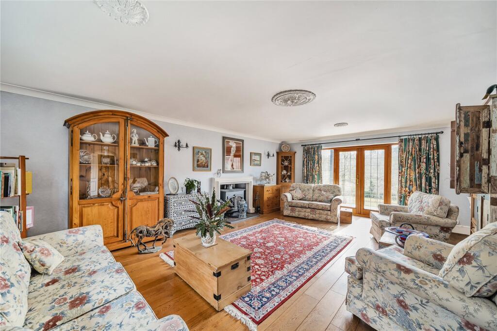 4 bed detached - Godshill Wood, Fordingbridge, Hampshire, SP6 2