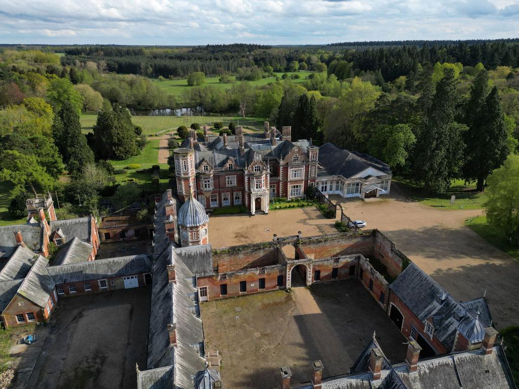 Country house - 38 bedroom country house for sale, Thetford IP26 11