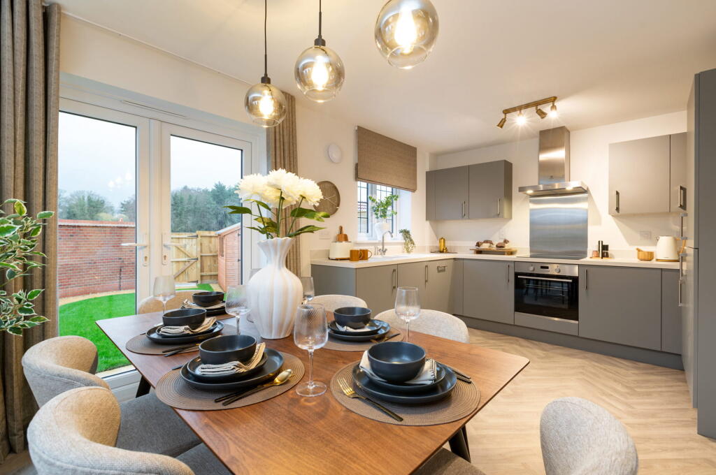 3 bed detached - Beamhill Road, Anslow, Burton-On-Trent, DE13 9UA 4