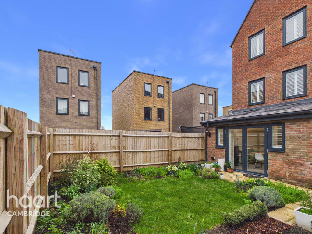 Jupiter Way, Trumpington, Cambridge 3