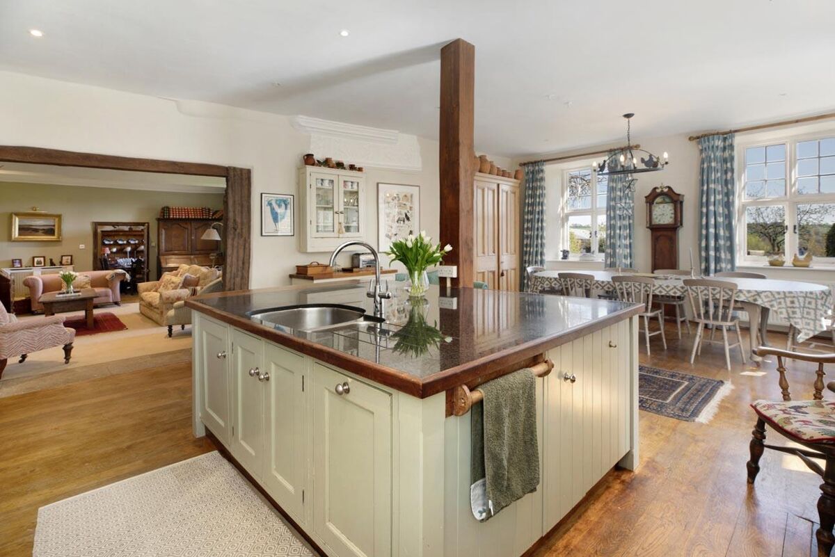 6-bedroom equestrian property with 28.2 acres in Devon 9