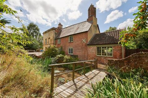 7 bed detached - Riverside Cottage Holidays, Oldford Farm, Frome, BA11 2NF 12