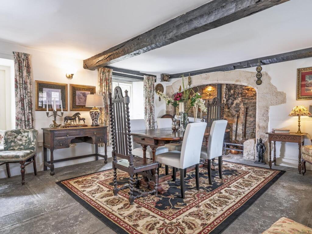 7 bed detached - Riverside Cottage Holidays, Oldford Farm, Frome, BA11 2NF 3