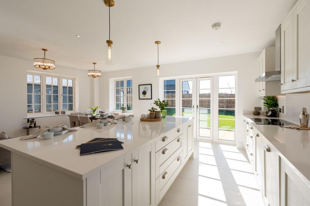 4 bed detached - Stour View, Sibford Ferris, OX15 1