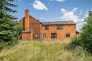 4-bedroom country estate with 2.5 acres in Devon 11