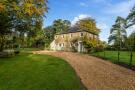 3 bed detached - London Road, Hindhead, Surrey, GU26 6