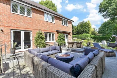 High Broom Lane, Crowborough, East Sussex, TN6 28