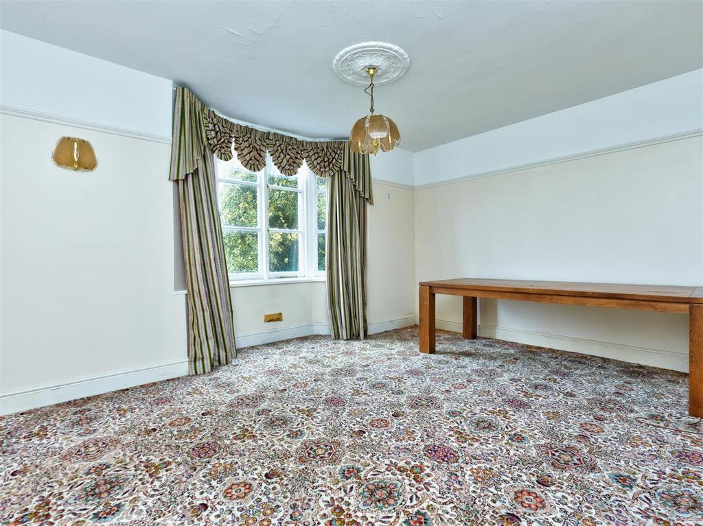 5-bedroom country house with 25 acres in uk 15