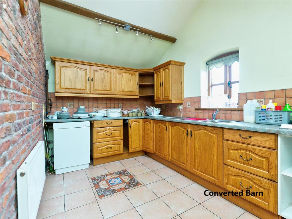 5-bedroom country house with 25 acres in uk 21