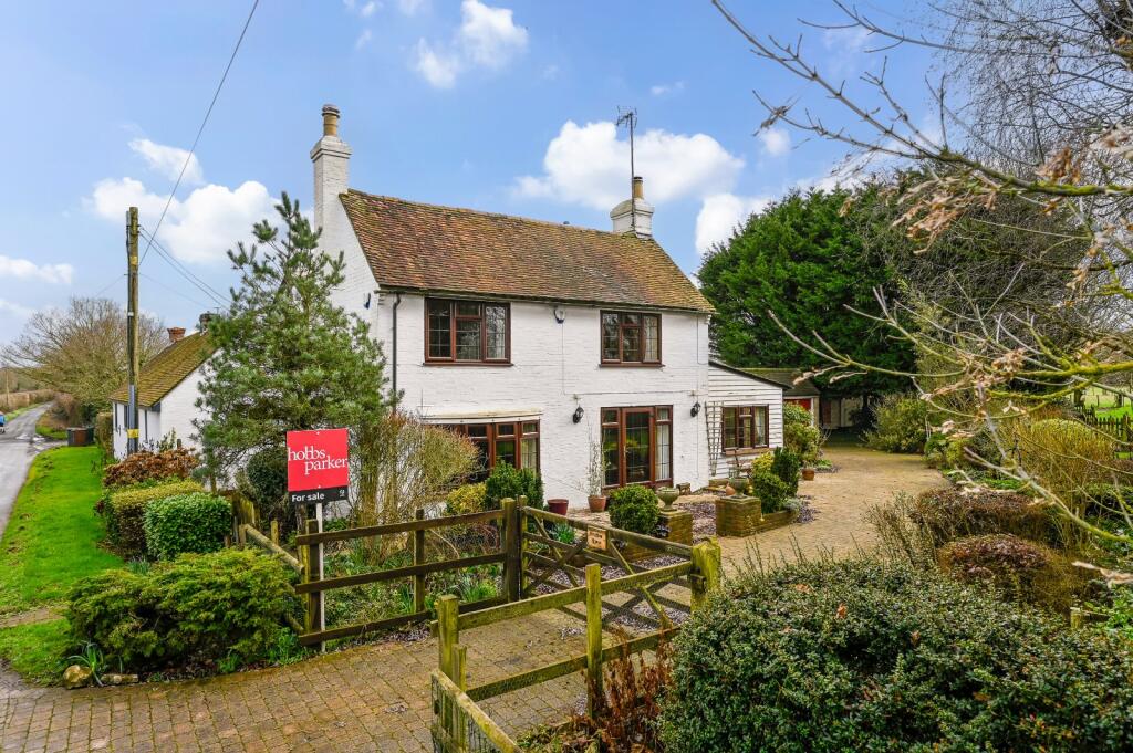 4 bed detached - Bethersden, Ashford, Kent, TN26