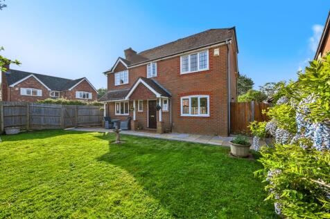 4 bed detached - Bethersden, Ashford, Kent, TN26 15