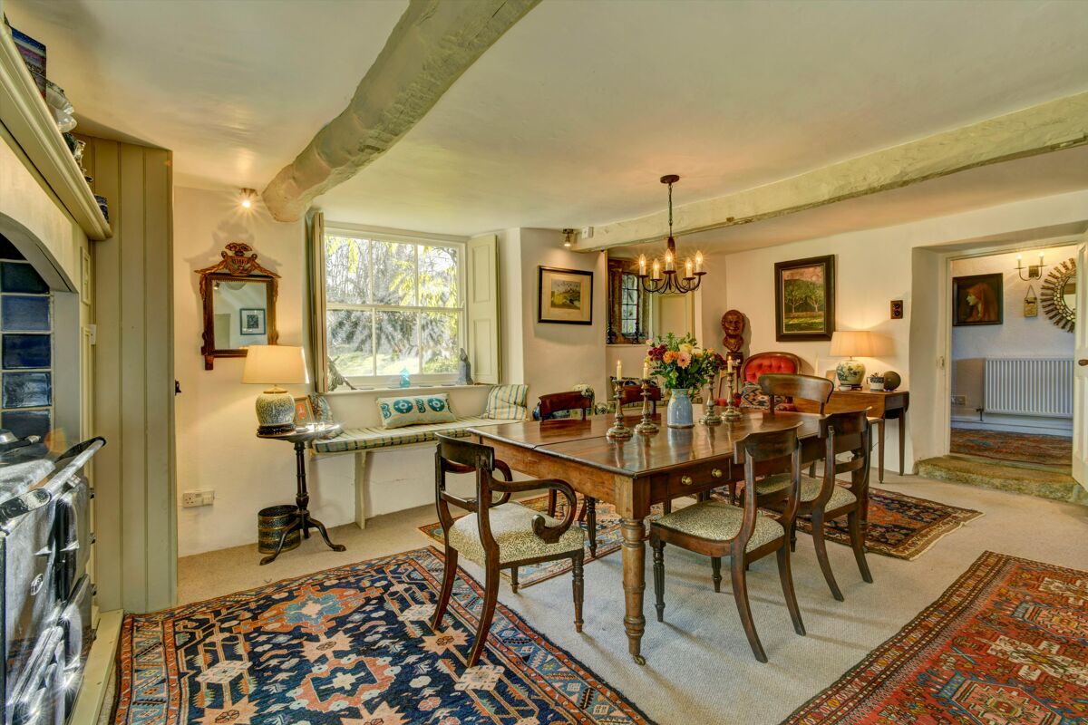 4-bedroom farmhouse with 19.6 acres in Cornwall 8