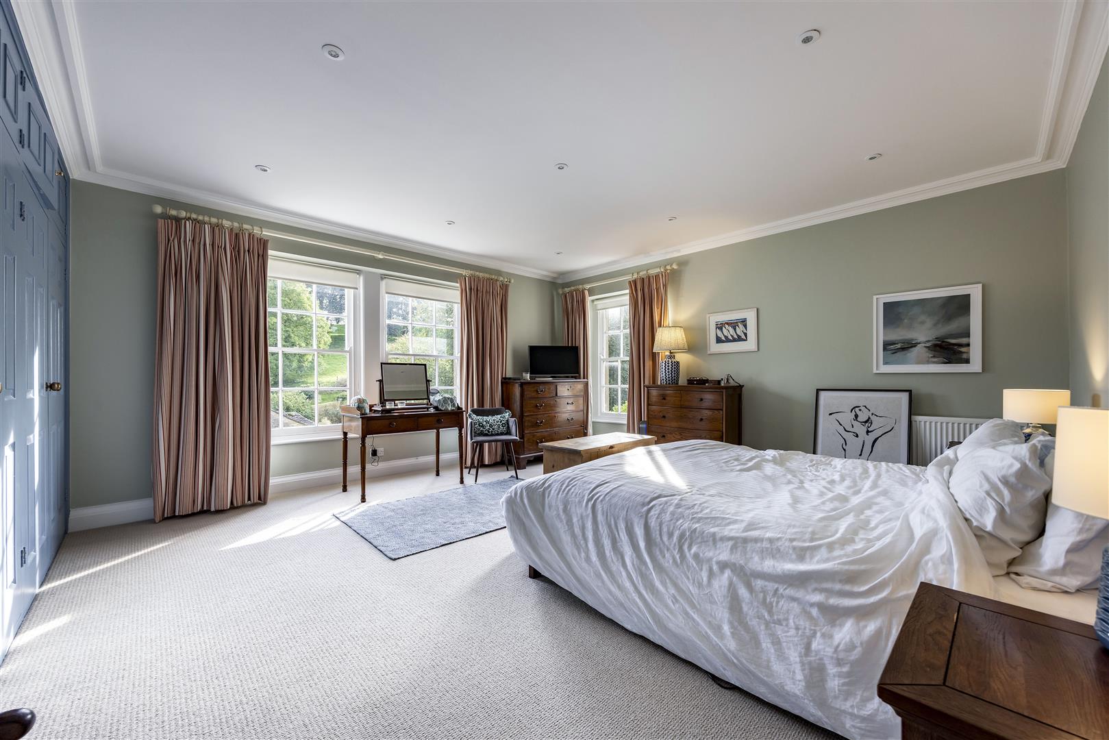 Manor House, Compton Abdale GL54 10