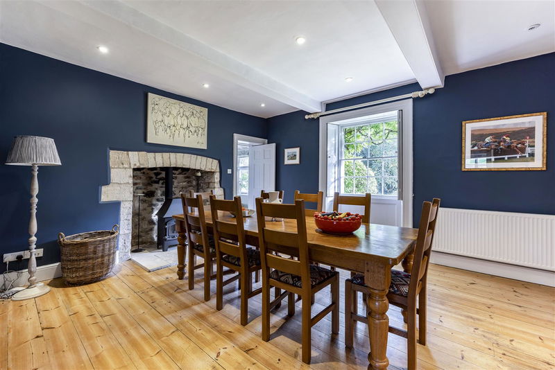 Manor House, Compton Abdale GL54 28