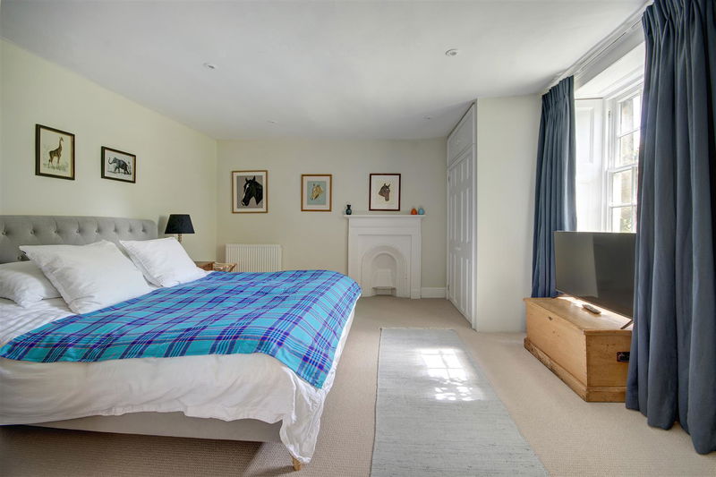 Manor House, Compton Abdale GL54 33