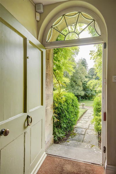 Manor House, Compton Abdale GL54 35